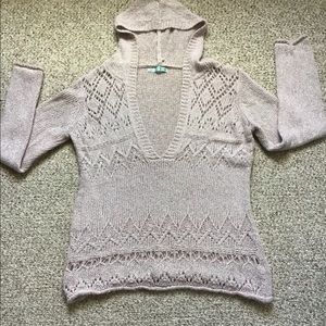 Beautiful Sparkly Maurices Sweater. Size Large.